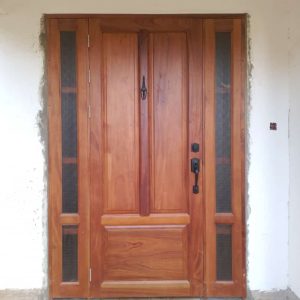 unequal 3 panel door